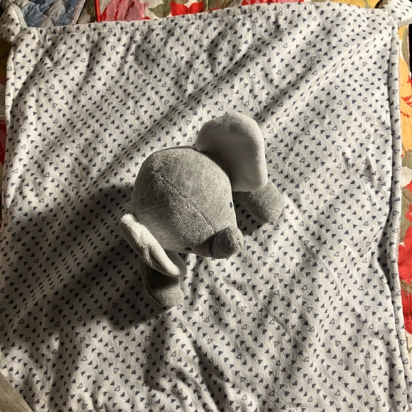 Carter’s Just One You Plush Grey Elephant Lovey Security Blanket With Triangles - Picture 2 of 5